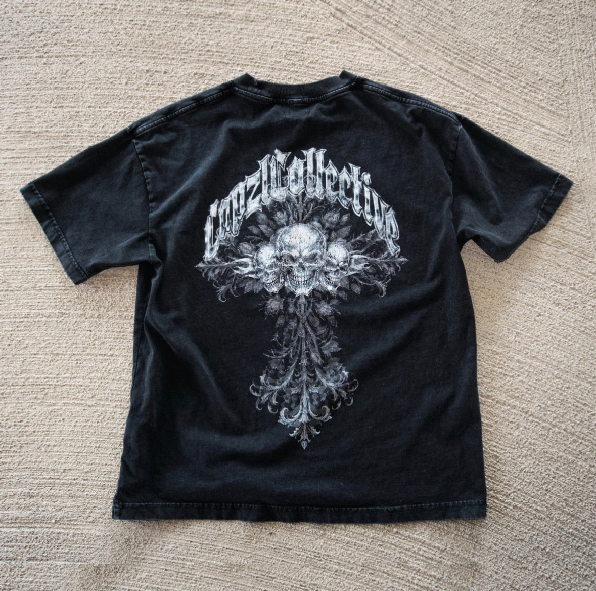 "Crucifix de Fleur" Tee